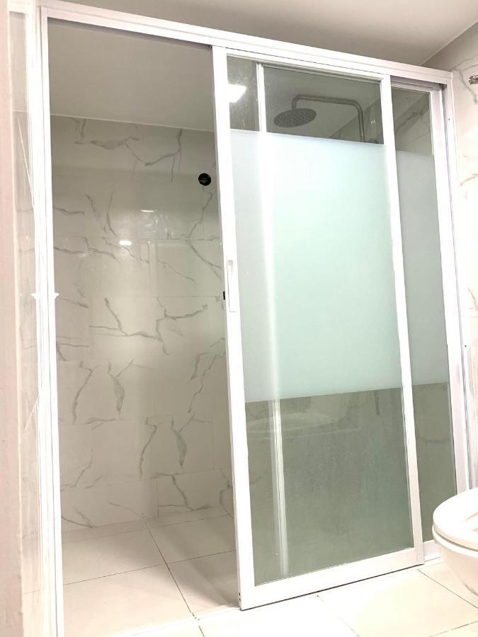 2 Bedroom Condo Unit With City And Mountain View Cebu Kültér fotó