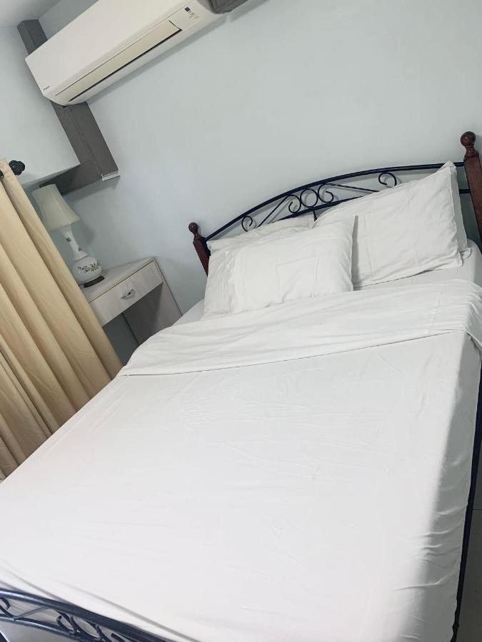 2 Bedroom Condo Unit With City And Mountain View Cebu Kültér fotó