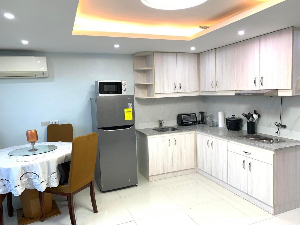 2 Bedroom Condo Unit With City And Mountain View Cebu Kültér fotó