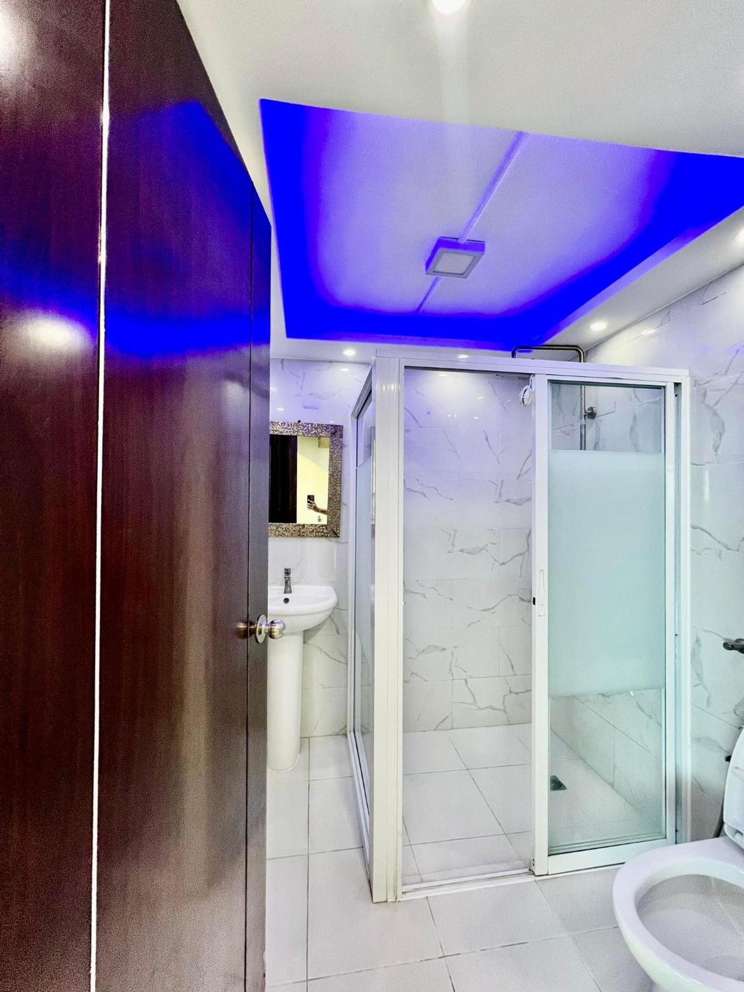 2 Bedroom Condo Unit With City And Mountain View Cebu Kültér fotó